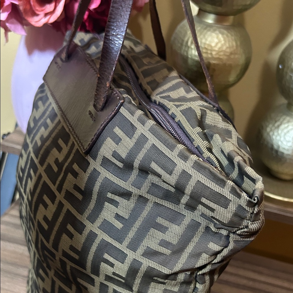 Fendi Zucca Tote bag - Picture 4 of 10